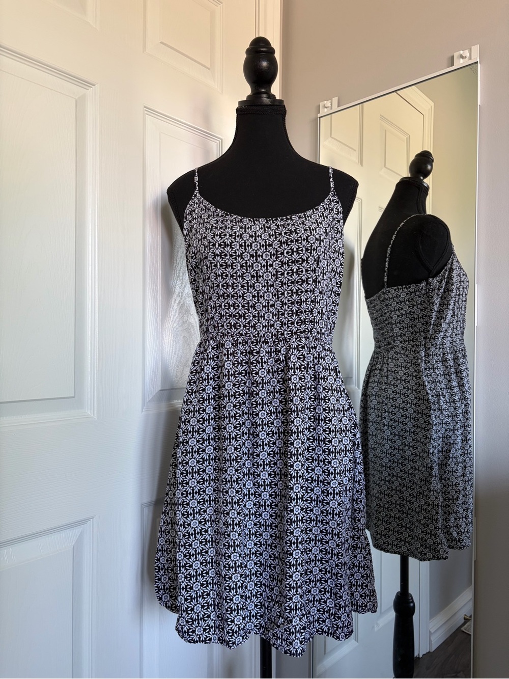 Old Navy Black and White Floral Mini Dress